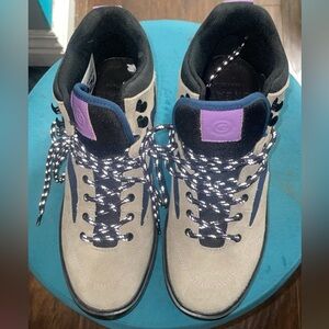 COLD WEATHER Great Brooklyn boot sneakers size 9. Brand New .